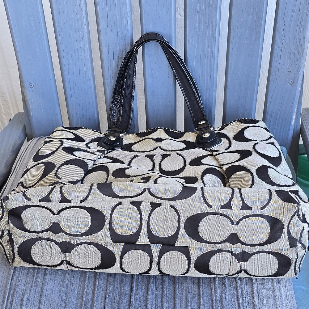 Coach Poppy Black and Silver Signature Patterned Tote 17.5" wide x 13" high x 7" - Picture 9 of 11